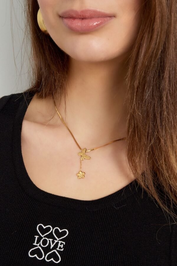 Klassieke ketting met vlinder en bloem bedel - Afbeelding 3